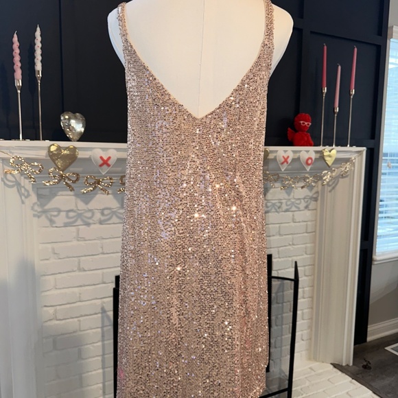 Sequins V-Neck Dress - Picture 2 of 2
